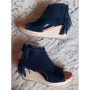 Minnetonka Blair Suede Fringe Open Toe Wedges